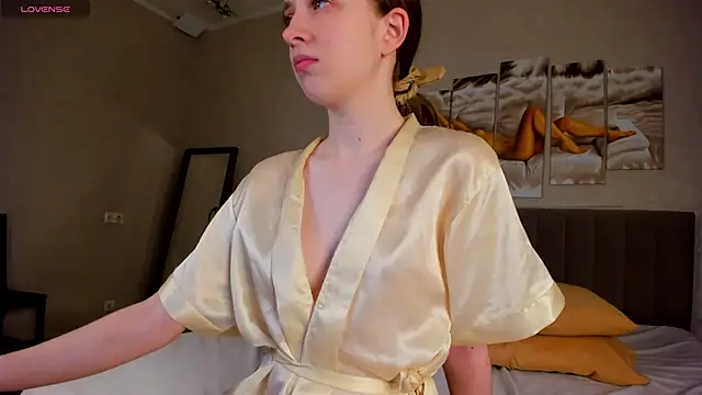 Camilla Kelly online show from March 2026 01:09:02 AM