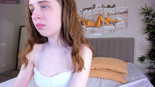 Camilla Kelly online show from April 2026 01:03:01 AM