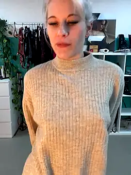 TheRealJessyLey online show from December 2025 07:32:01 PM