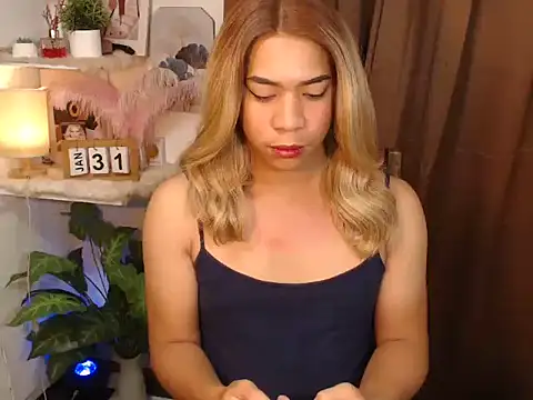 Snapshot of Ursexy_ngaw chatting on February 2026 09:13:01 PM Ursexy ngaw online show from February 2026 09:13:01 PM