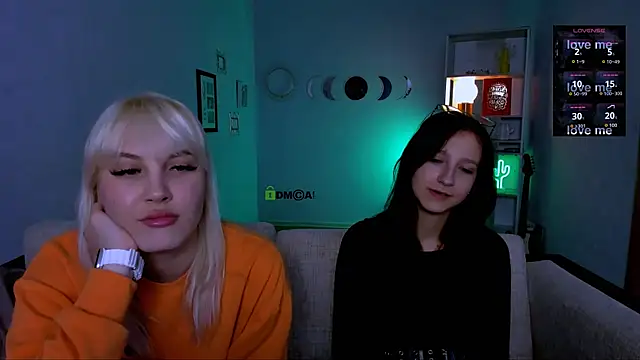 lau ra queen online show from November 2025 02:43:02 AM