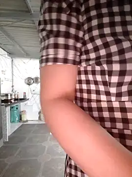 Snapshot of Rosalind_xxx chatting on October 2025 11:47:02 PM Rosalind xxx online show from October 2025 11:47:02 PM