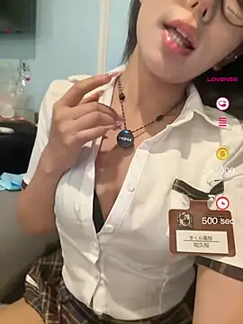 jiajia L online show from May 2026 12:23:02 PM