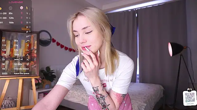 LilianBenskin online show from February 2026 06:25:02 AM