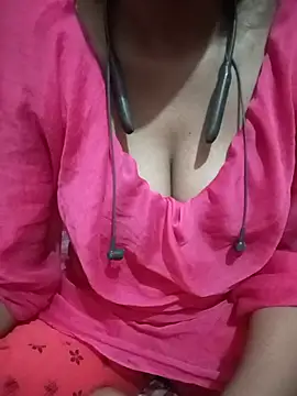 kaviyaponnu0987 online show from July 2026 01:29:02 PM