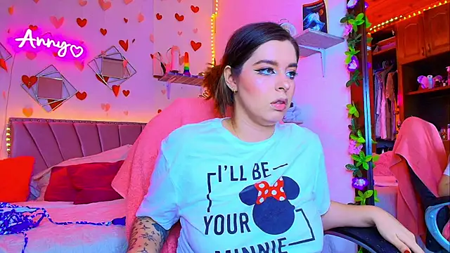 Anny Hurtado online show from September 2025 07:19:01 AM