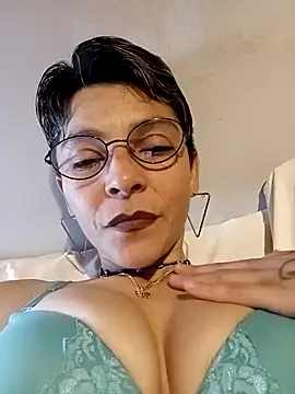 Lulypsicologasexual online show from February 2026 11:06:01 PM