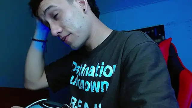 alexgiraldo   online show from June 2026 01:20:02 PM