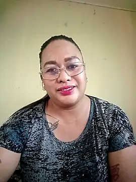 EmmaKantutera online show from December 2025 11:01:02 PM