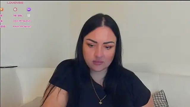 Snapshot of AliTemptress chatting on October 2025 03:31:02 PM AliTemptress online show from October 2025 03:31:02 PM