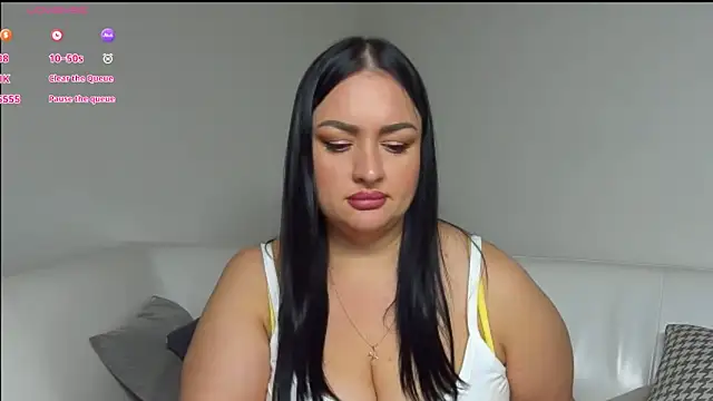 Snapshot of AliTemptress chatting on October 2025 04:36:02 PM AliTemptress online show from October 2025 04:36:02 PM