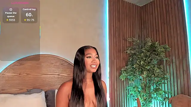 Snapshot of alisonn_moon chatting on October 2025 11:35:01 PM alisonn moon online show from October 2025 11:35:01 PM