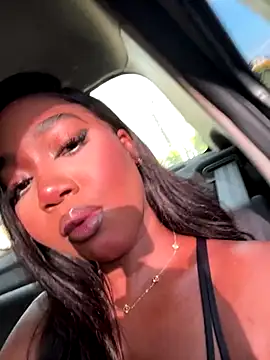 Snapshot of alisonn_moon chatting on October 2025 09:26:02 PM alisonn moon online show from October 2025 09:26:02 PM