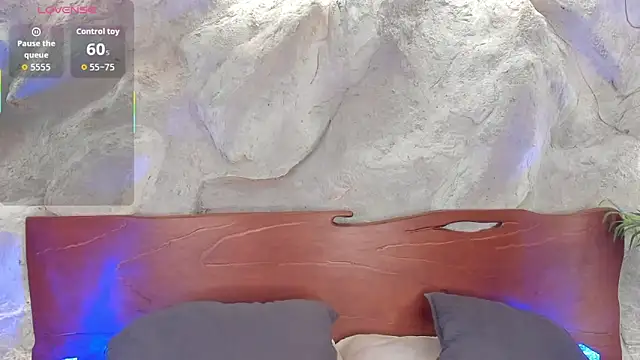 Snapshot of alisonn_moon chatting on December 2025 03:12:02 AM alisonn moon online show from December 2025 03:12:02 AM