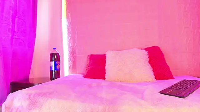 Snapshot of Baby_Kinky- chatting on September 2025 02:41:01 PM Baby Kinky- online show from September 2025 02:41:01 PM