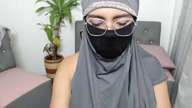 jade nassar online show from September 2025 09:07:02 PM