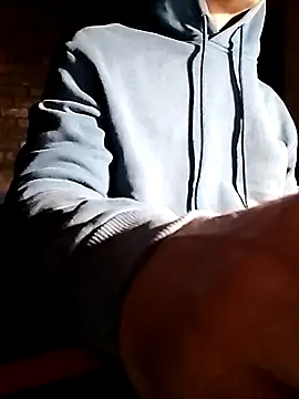 JohnnyTos online show from April 2026 06:38:01 PM