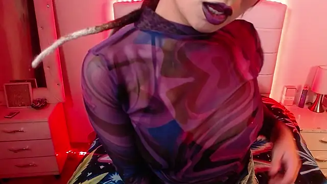 Snapshot of elapetitie chatting on October 2025 03:49:01 AM elapetitie online show from October 2025 03:49:01 AM