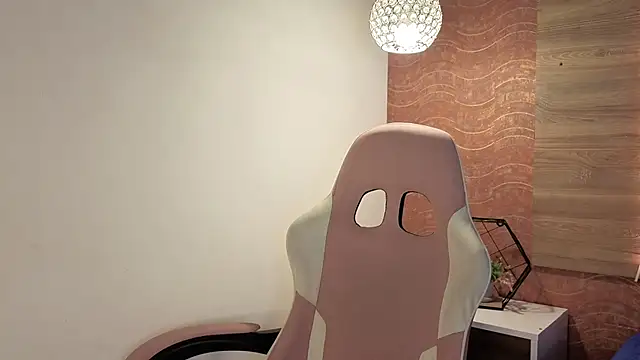 AgnesIvanova online show from November 2025 06:57:02 PM