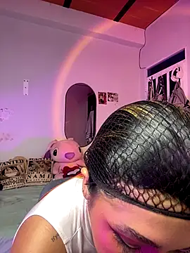 Snapshot of emilysofiia chatting on September 2025 11:07:01 PM emilysofiia online show from September 2025 11:07:01 PM