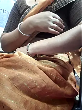 Snapshot of indianhotwife639 chatting on September 2025 05:42:01 AM indianhotwife639 online show from September 2025 05:42:01 AM