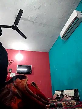 mannu11223 online show from December 2025 05:52:01 PM