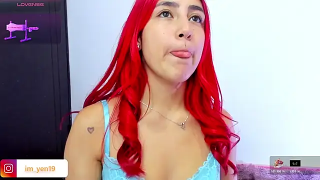 Snapshot of adahraa_younng chatting on December 2025 08:24:02 PM adahraa younng online show from December 2025 08:24:02 PM