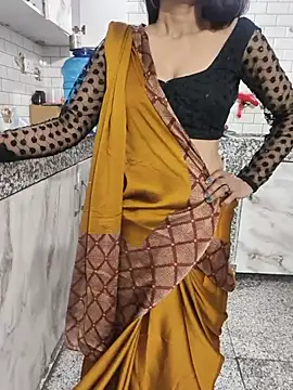 Shalu G online show from May 2026 06:02:01 PM