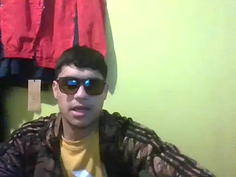 juanfritaa21 online show from September 2025 05:24:01 PM