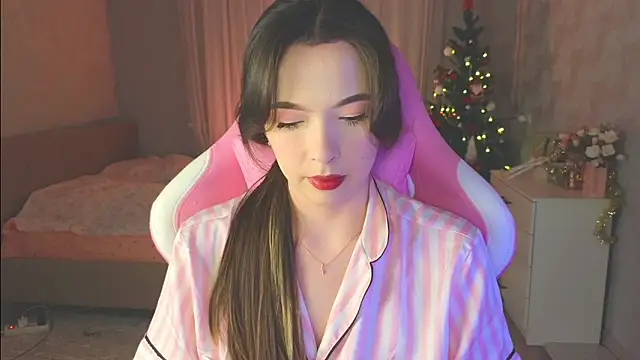 yuna sunshy online show from December 2025 02:07:02 AM