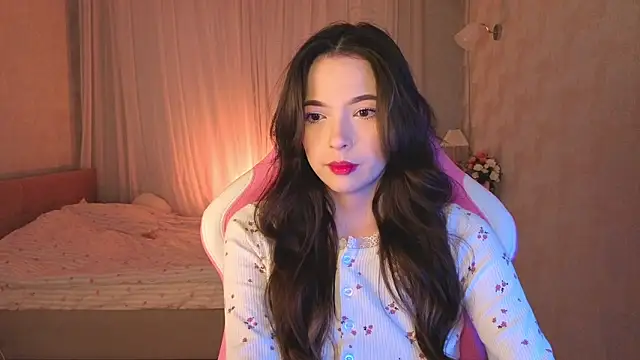 Snapshot of yuna_sunshy chatting on March 2026 11:29:02 PM yuna sunshy online show from March 2026 11:29:02 PM