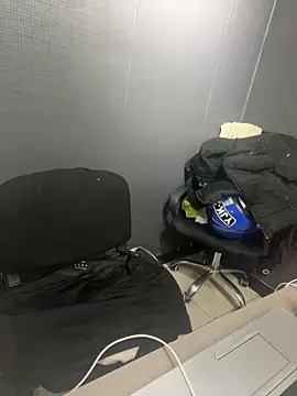 Emily Rivers  online show from September 2025 01:44:02 PM