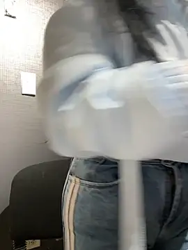 Emily Rivers  online show from September 2025 01:34:01 PM