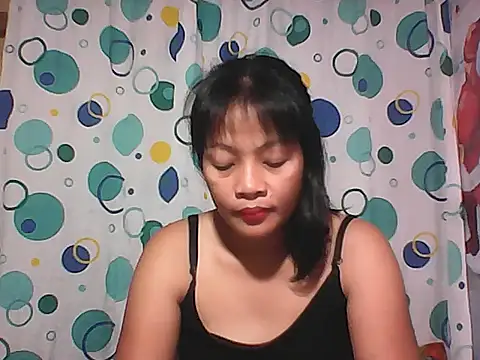 Snapshot of HottyElle chatting on December 2025 05:23:01 AM HottyElle online show from December 2025 05:23:01 AM