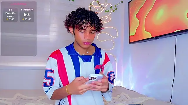 Aaron Wiinter online show from April 2026 09:19:01 PM