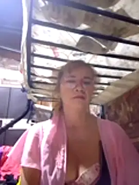 SexyHottMom online show from October 2025 08:09:01 PM