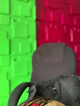 Linda LS online show from October 2025 01:45:02 PM