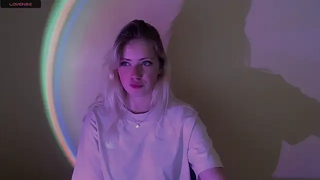 AliceHotty  online show from September 2025 12:52:01 PM