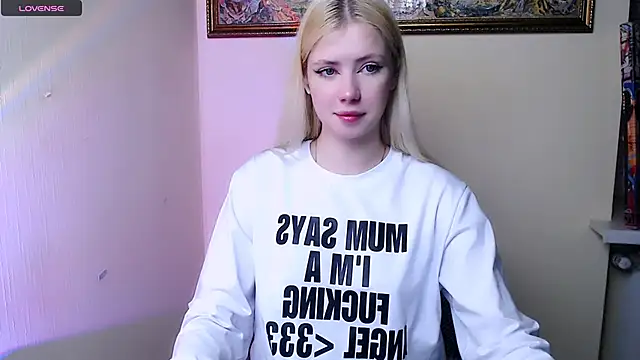 AliceHotty  online show from February 2026 07:53:02 AM