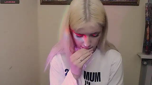 AliceHotty  online show from March 2026 08:31:01 AM