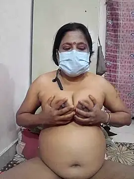 mature mimi online show from February 2026 06:17:01 PM