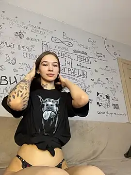 Snapshot of AsyaMiller chatting on November 2025 07:18:01 PM AsyaMiller online show from November 2025 07:18:01 PM