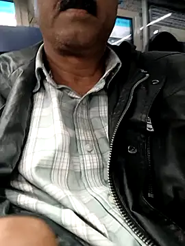 moonflower25 online show from February 2026 05:06:02 PM