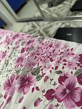 hardick582 online show from October 2025 08:27:02 PM