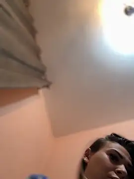 Snapshot of iSelena chatting on October 2025 05:09:02 AM iSelena online show from October 2025 05:09:02 AM