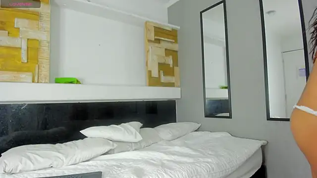 Aleexiiaa online show from November 2025 12:40:01 PM