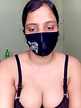 Rose-luckey online show from December 2025 01:38:02 PM