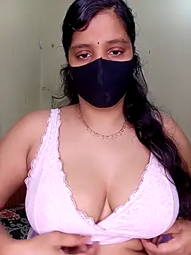 Rose-luckey online show from May 2026 02:00:02 PM