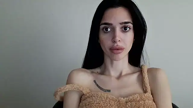 Snapshot of gglingeriee chatting on November 2025 10:52:02 AM gglingeriee online show from November 2025 10:52:02 AM