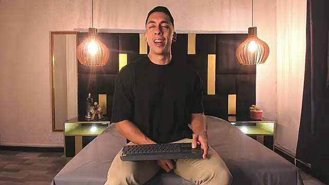 Snapshot of Lucio__Fox chatting on January 2026 11:58:01 AM Lucio Fox online show from January 2026 11:58:01 AM